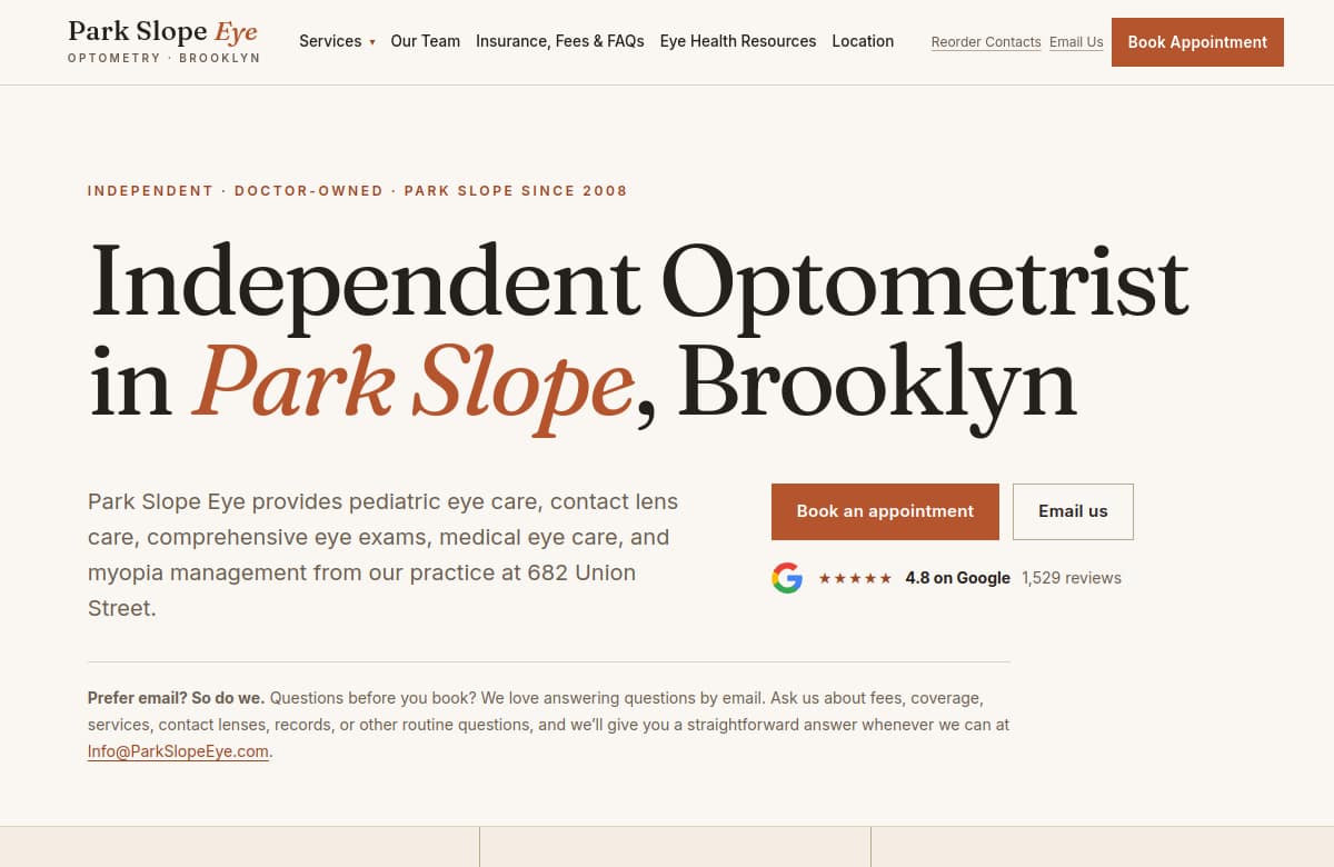The live Park Slope Eye homepage: Independent Optometrist in Park Slope, Brooklyn, with more than 1,500 Google reviews.